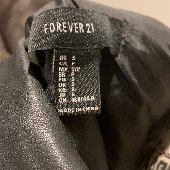 Black leather zip up jacket with silver buttons - Picture 6 of 6